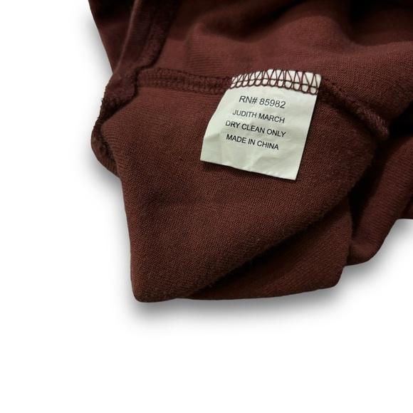 Judith March Women's Velvet Open Neck Sweatshirt Red‎ Size Small 22 x 21 - Picture 6 of 6